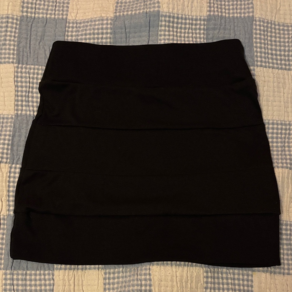 Chic Black Mini Skirt for Women